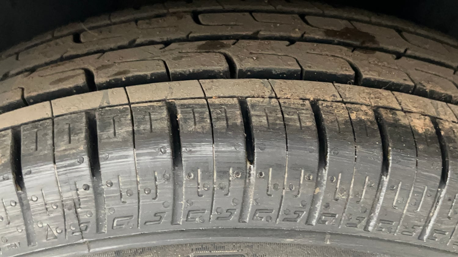 Used 2019 Hyundai Grand i10 Nios Magna AMT 1.2 Kappa VTVT Petrol Automatic tyres LEFT REAR TYRE TREAD VIEW