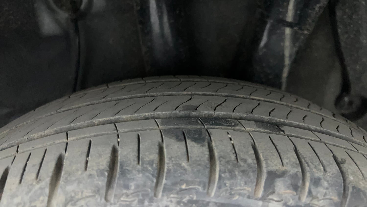 Used 2021 Hyundai Aura SX Plus 1.2 AMT Petrol Petrol Automatic tyres LEFT REAR TYRE TREAD VIEW