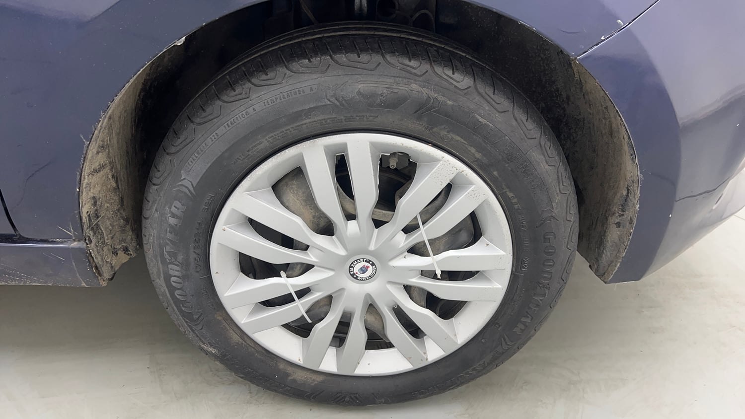 Used 2021 Tata Tiago XZ CNG( Outside Fitted ) Cng Manual tyres RIGHT FRONT TYRE RIM VIEW