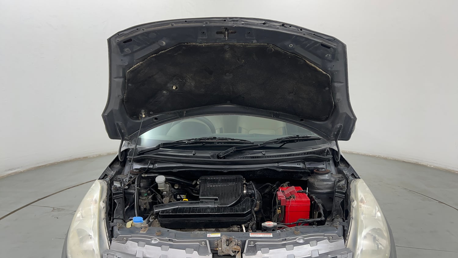 Used 2014 Maruti Suzuki Swift LXi Petrol Manual engine ENGINE & BONNET OPEN FRONT VIEW