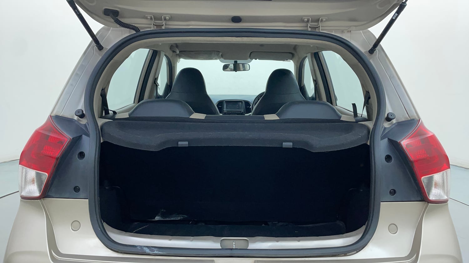 Used 2019 Hyundai Santro Sportz Petrol Manual interior DICKY INSIDE VIEW