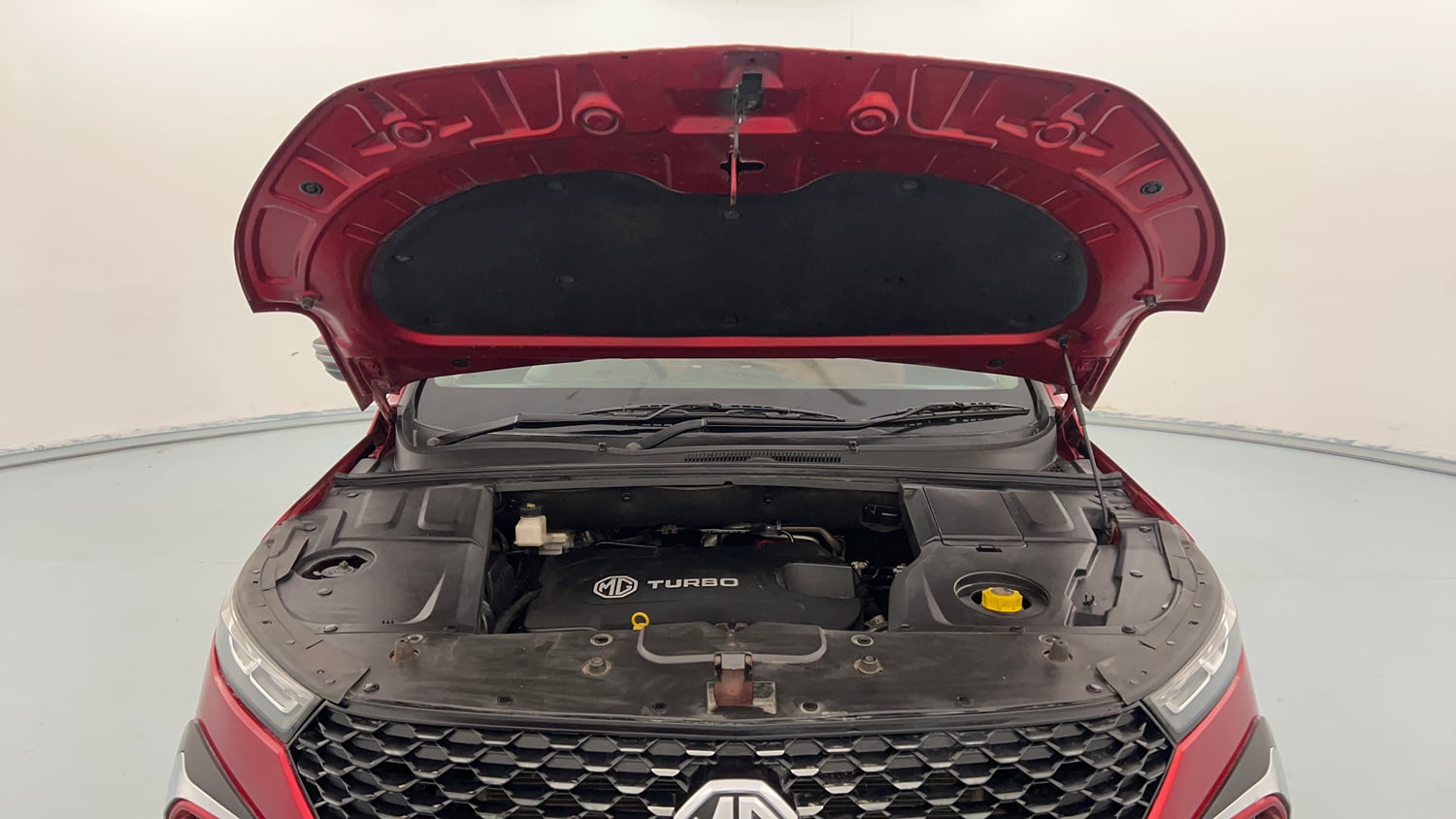 Used 2020 MG Motors Hector Plus Sharp 2.0 Diesel Diesel Manual engine ENGINE & BONNET OPEN FRONT VIEW