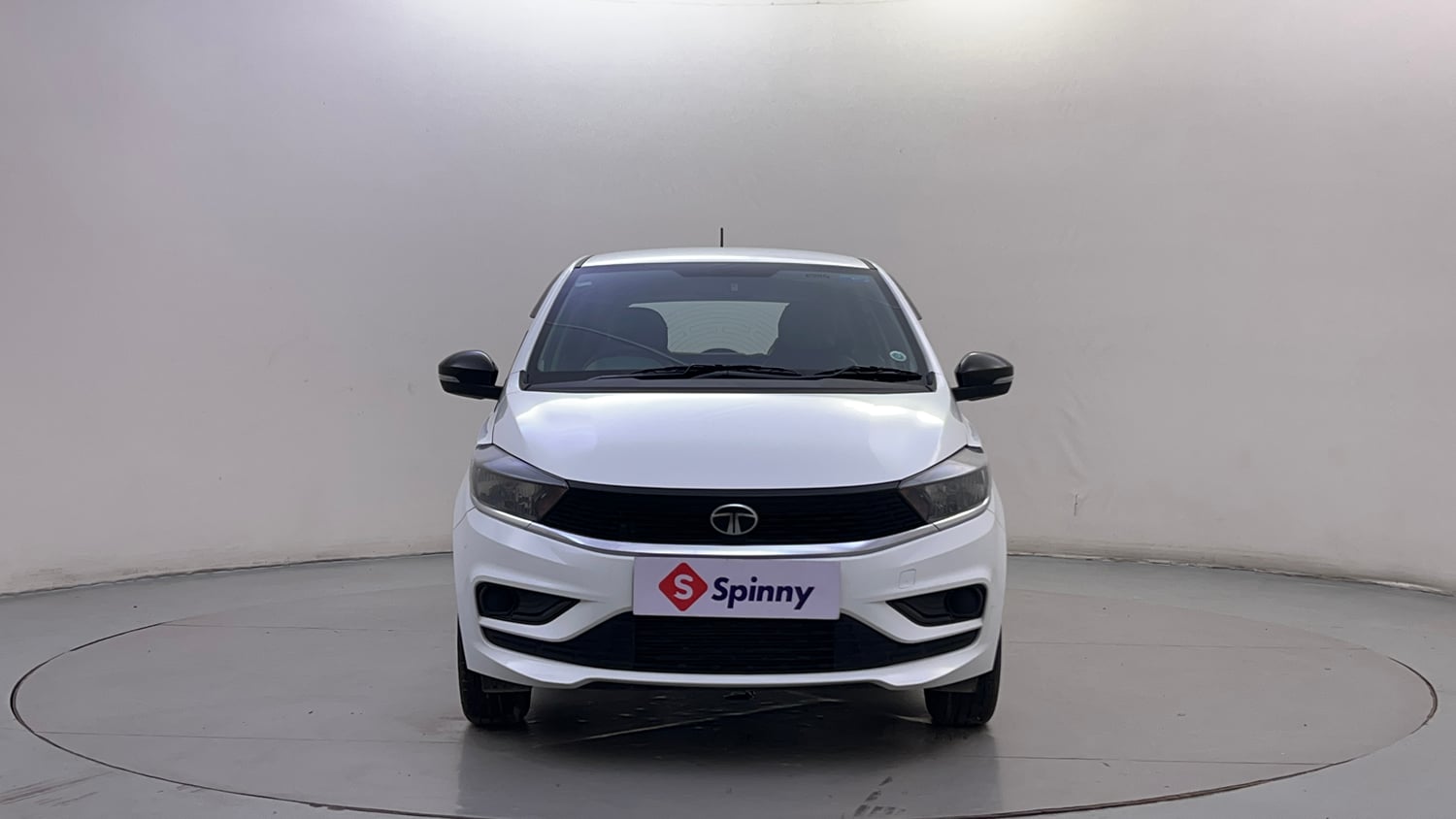 Used 2025 Tata Tiago XTA Petrol Automatic exterior FRONT VIEW