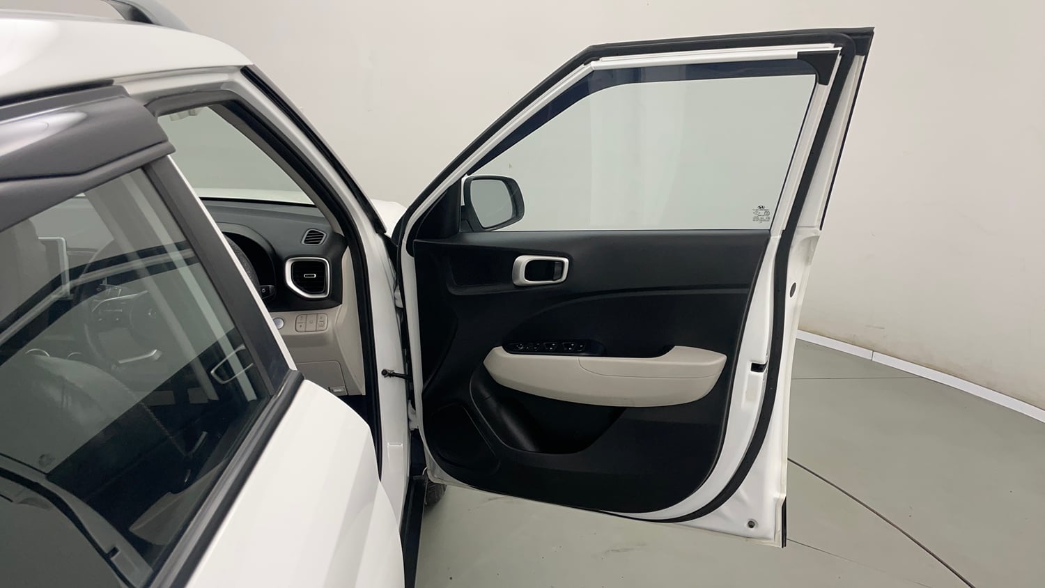 Used 2024 Hyundai Venue SX 1.2 Petrol Petrol Manual interior RIGHT FRONT DOOR OPEN VIEW
