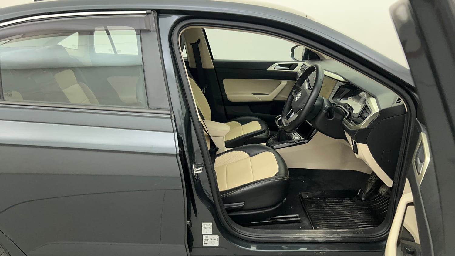 Used 2024 Volkswagen Virtus Highline 1.0 TSI MT Petrol Manual interior RIGHT SIDE FRONT DOOR CABIN VIEW