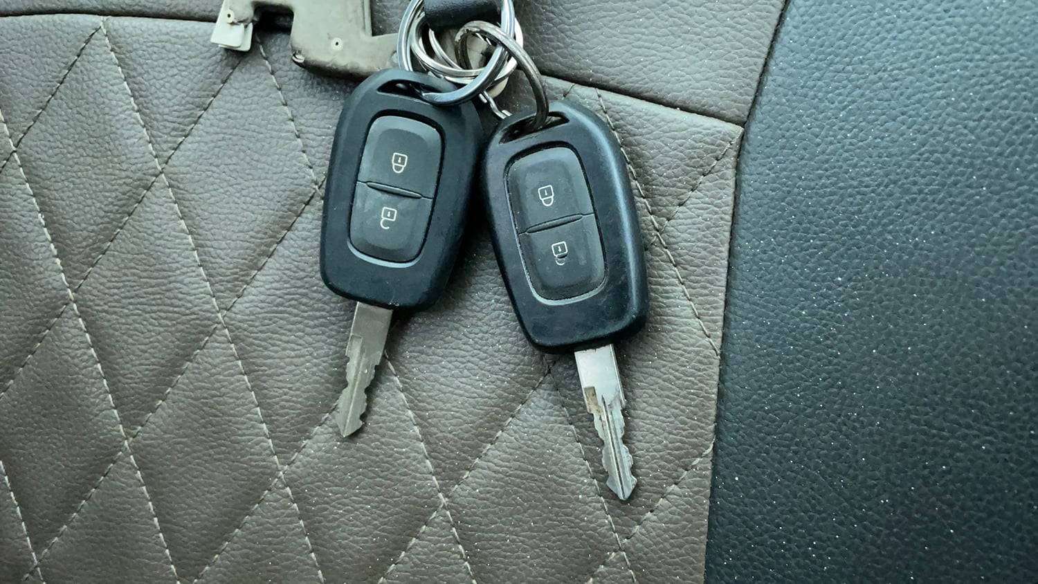 Used 2017 Renault Duster RXL Petrol Petrol Manual extra CAR KEY VIEW