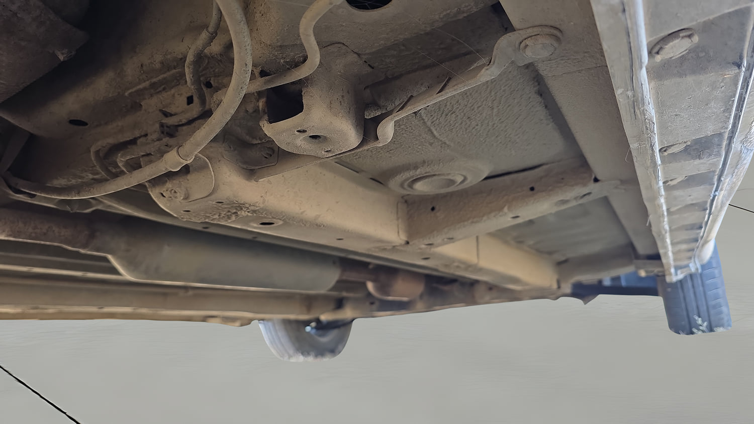 Used 2016 Maruti Suzuki Swift Dzire VXI Petrol Manual extra REAR RIGHT UNDERBODY VIEW