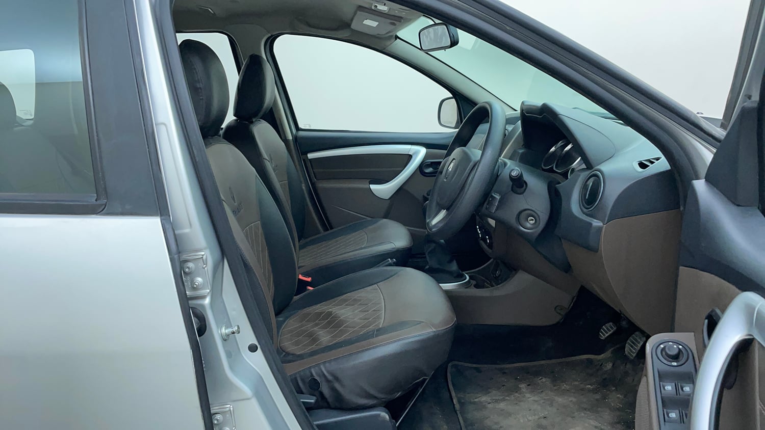 Used 2017 Renault Duster RXL Petrol Petrol Manual interior RIGHT SIDE FRONT DOOR CABIN VIEW