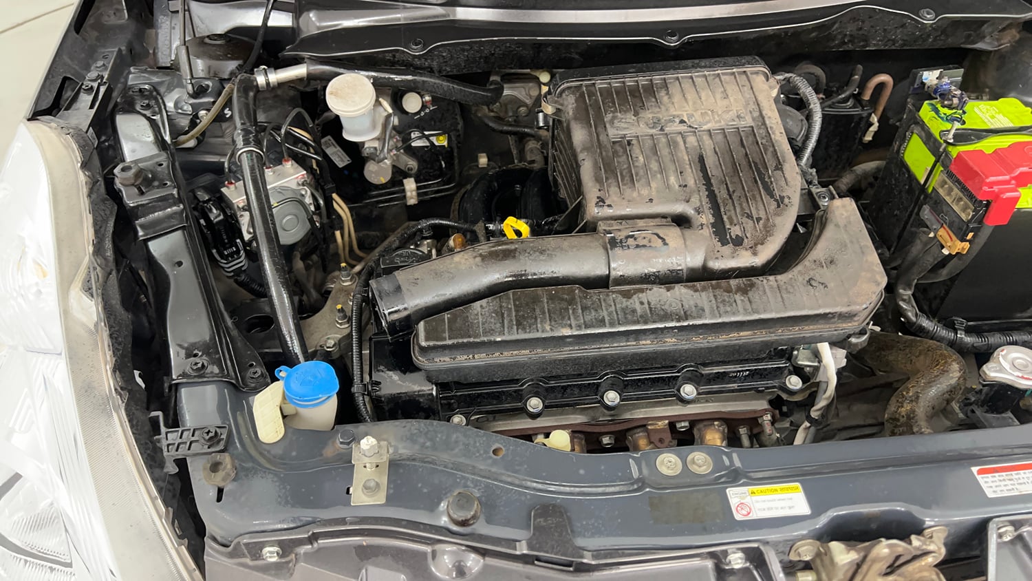 Used 2018 Maruti Suzuki Swift VXI (O) Petrol Manual engine ENGINE RIGHT SIDE VIEW