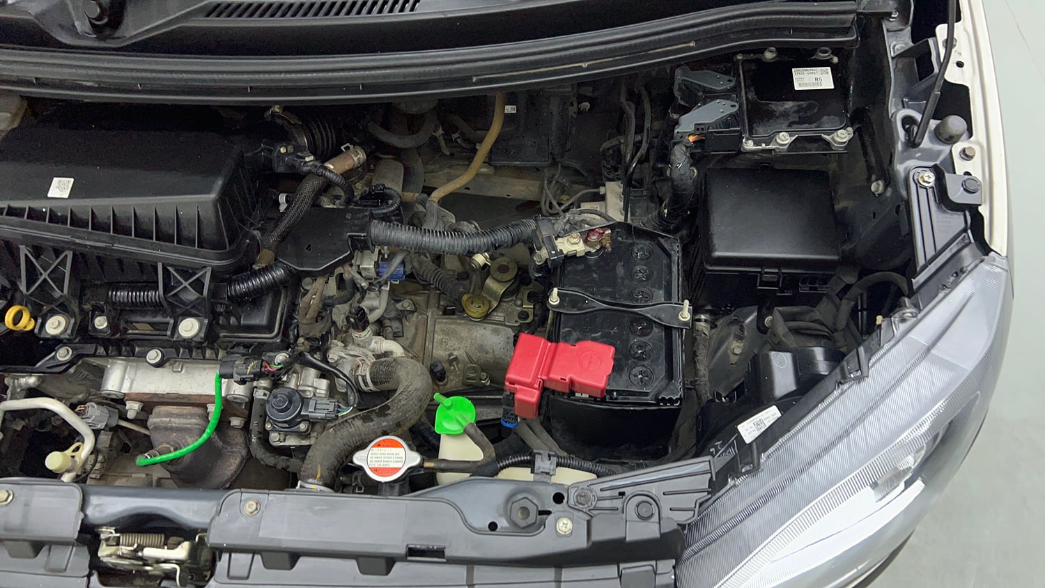 Used 2023 Maruti Suzuki Wagon R VXI 1.0 Petrol Manual engine ENGINE LEFT SIDE VIEW