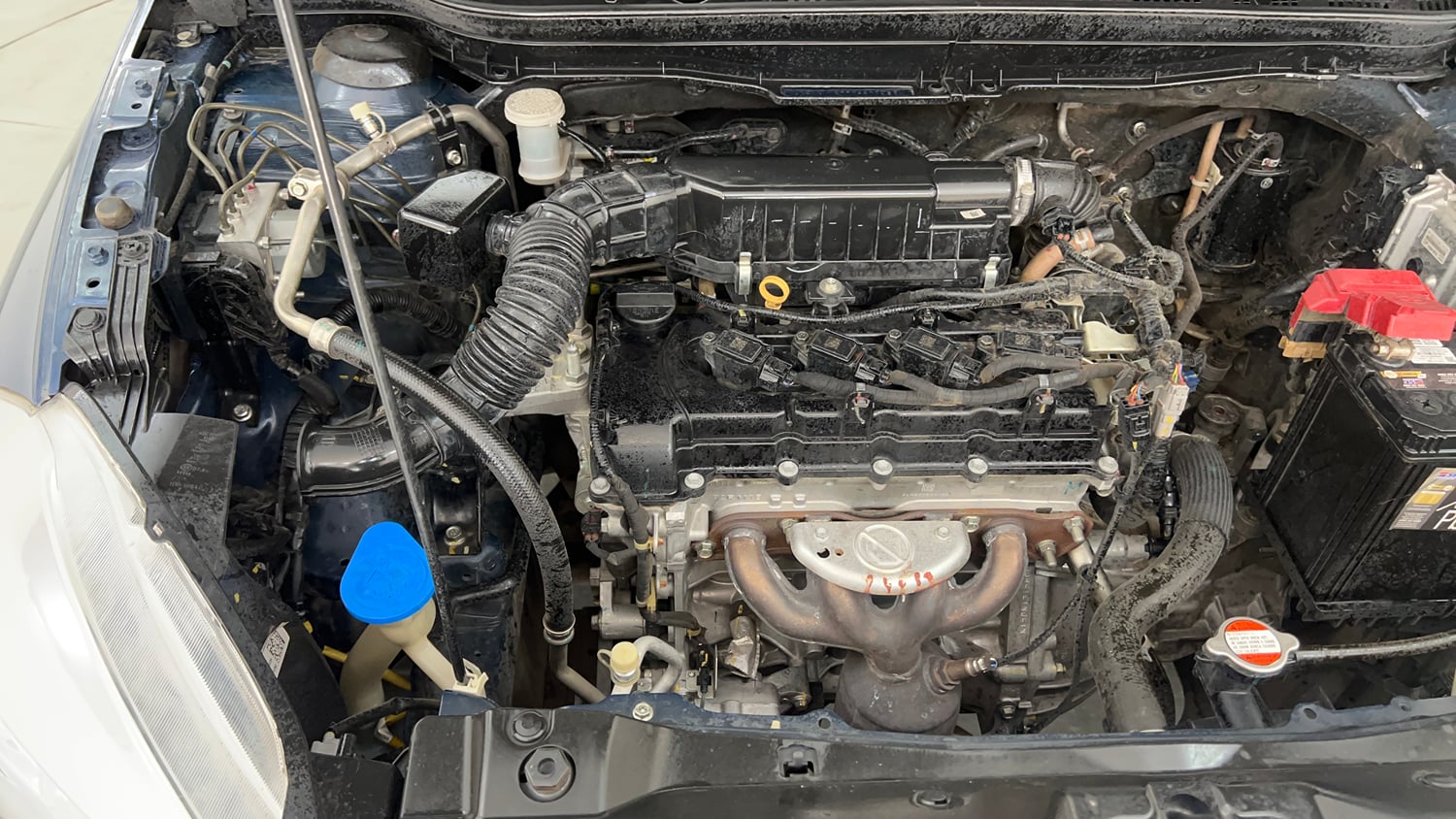 Used 2022 Maruti Suzuki S-Cross Sigma Petrol Manual engine ENGINE RIGHT SIDE VIEW