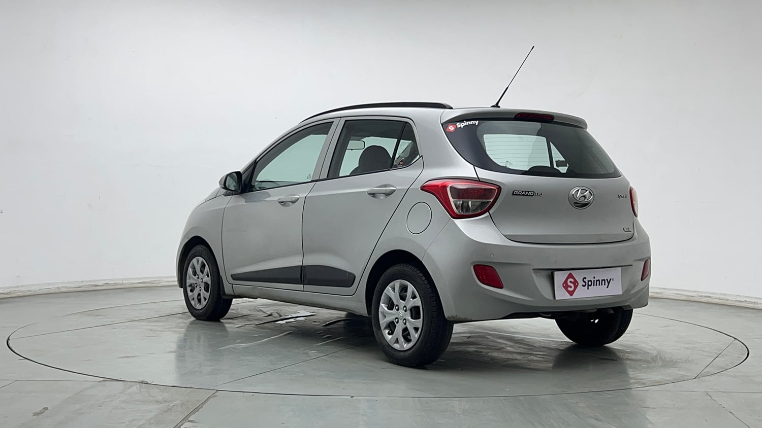 Used 2015 Hyundai Grand i10 Sportz 1.2 Kappa VTVT Petrol Manual exterior LEFT REAR CORNER VIEW