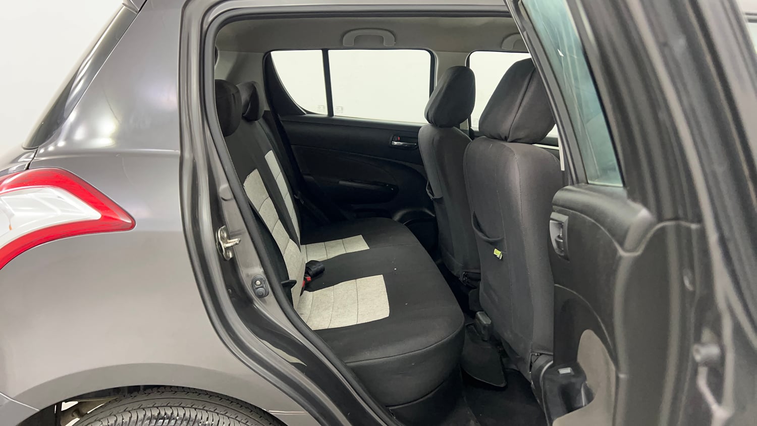 Used 2018 Maruti Suzuki Swift VXI (O) Petrol Manual interior RIGHT SIDE REAR DOOR CABIN VIEW