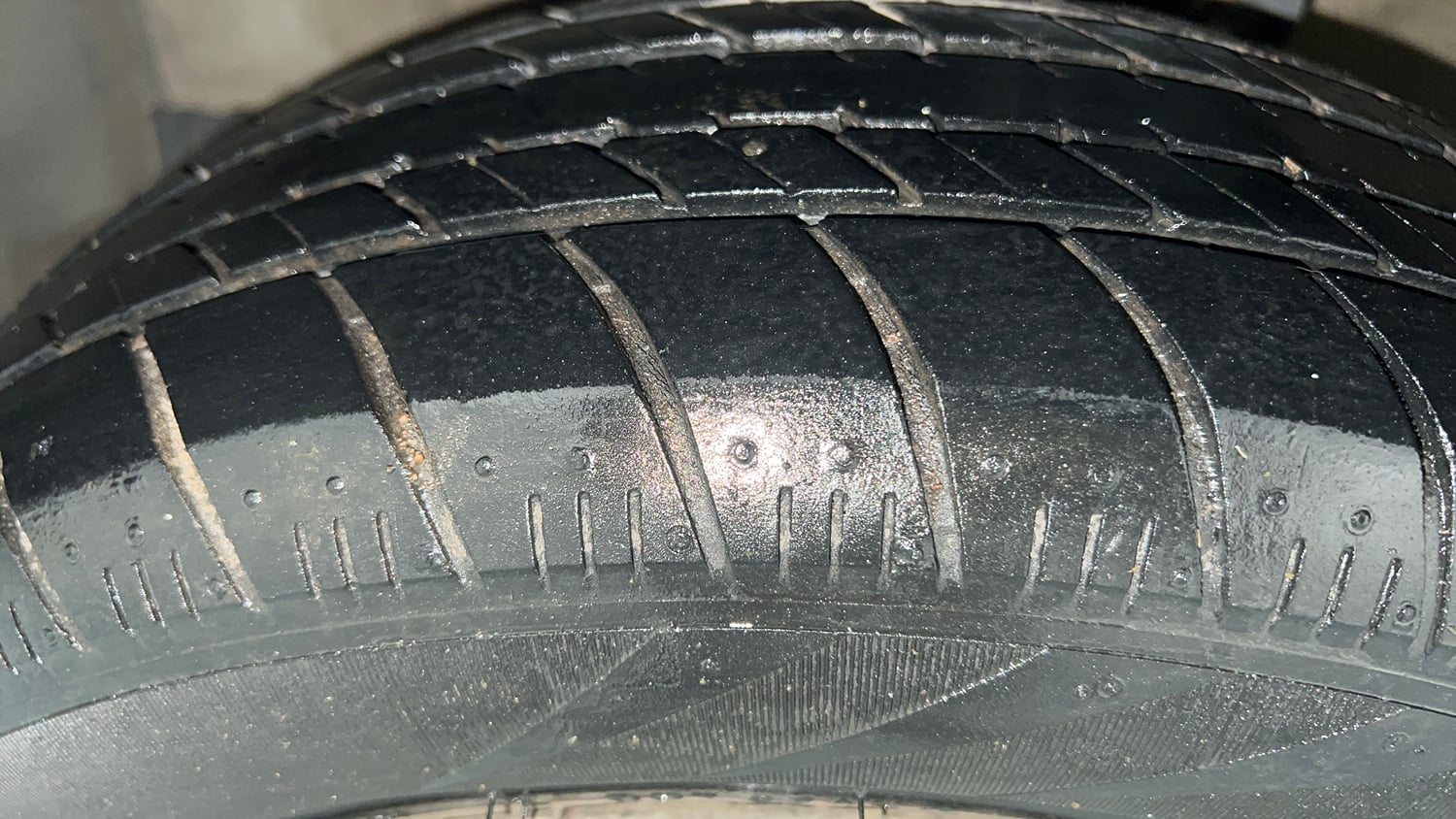 Used 2021 Maruti Suzuki Celerio X VXi AMT Petrol Automatic tyres LEFT FRONT TYRE TREAD VIEW