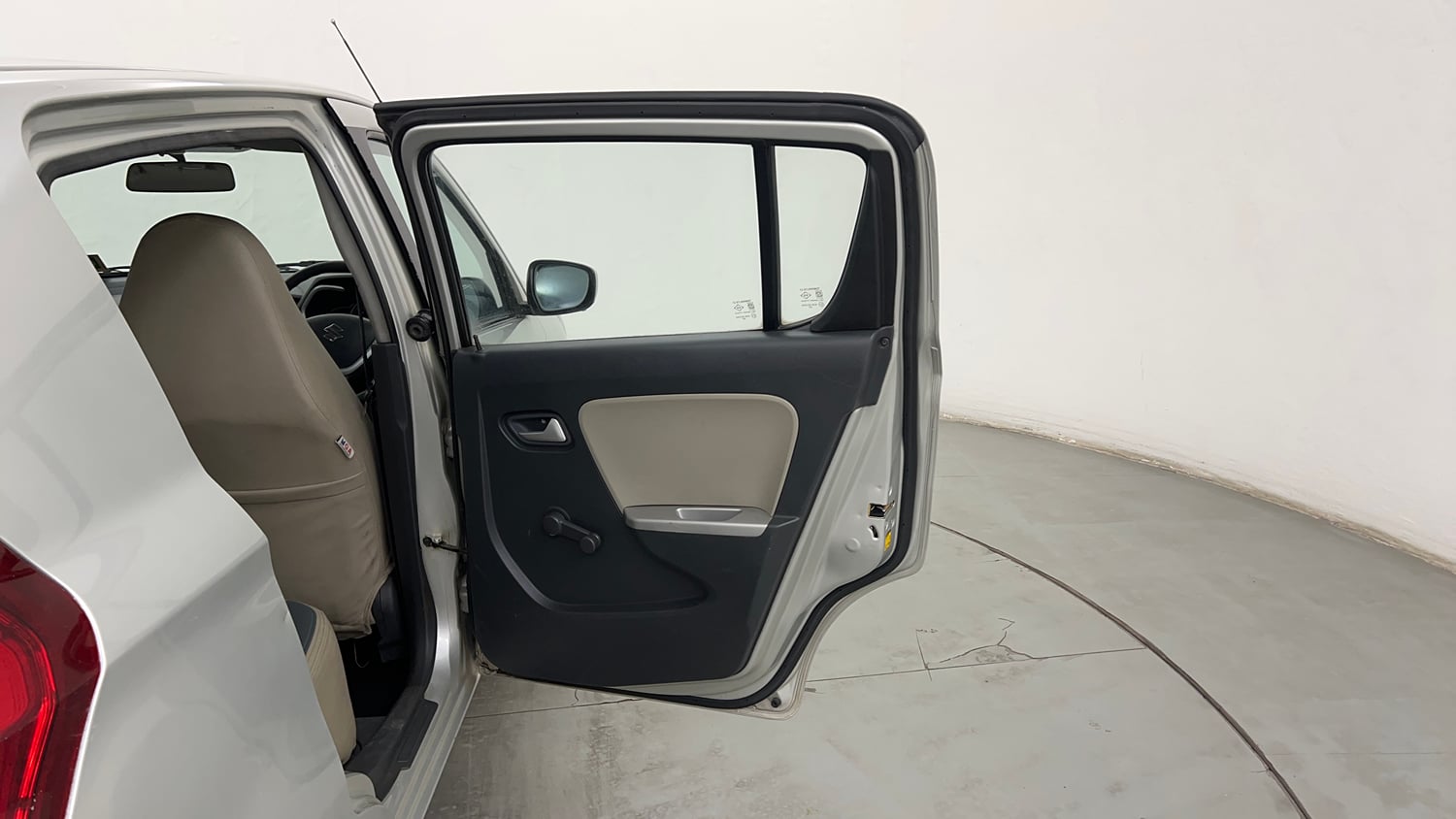 Used 2015 Maruti Suzuki Alto K10 VXi Petrol Manual interior RIGHT REAR DOOR OPEN VIEW