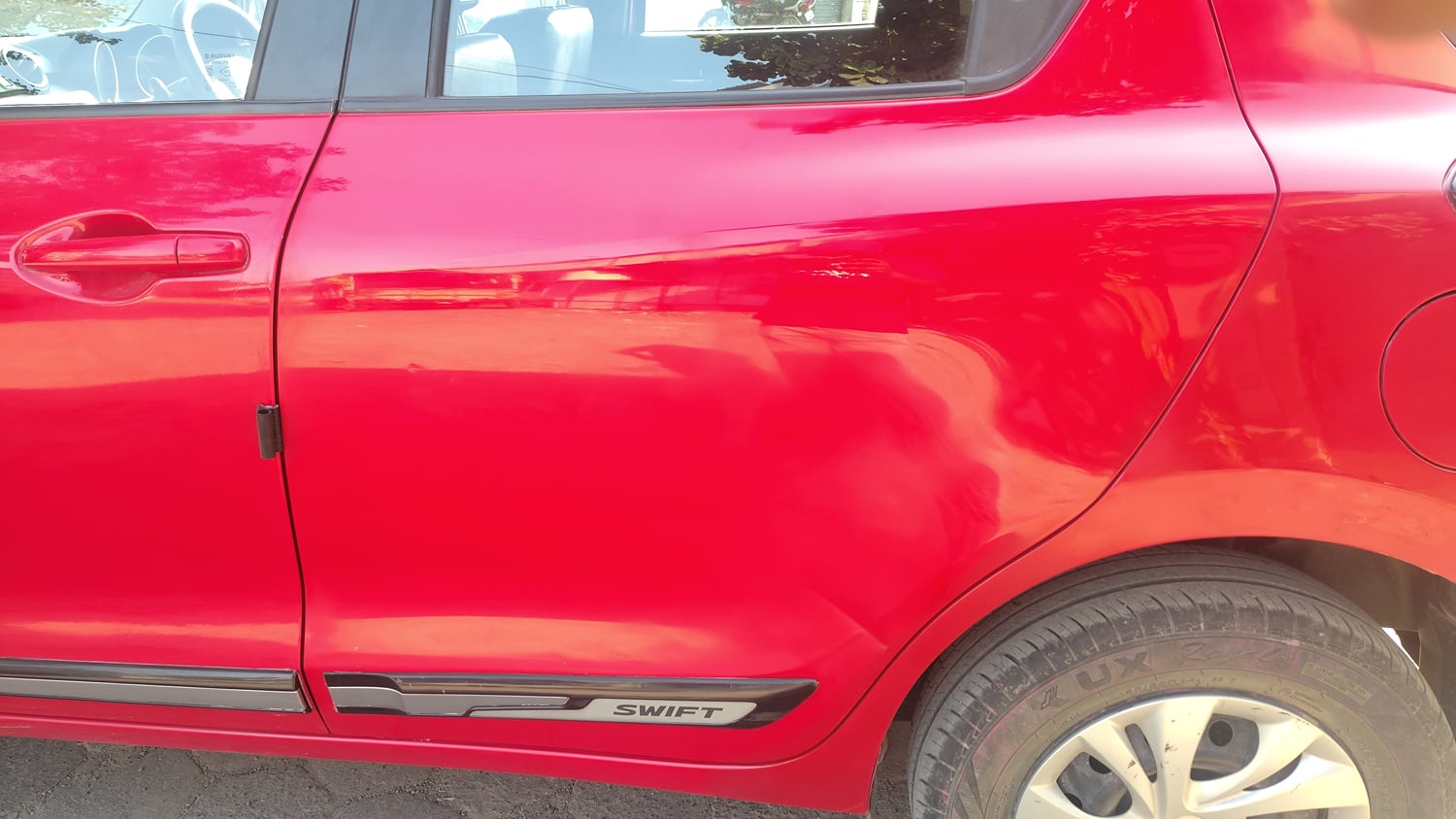 Used 2022 Maruti Suzuki Swift VXi Petrol Manual dents MINOR DENT