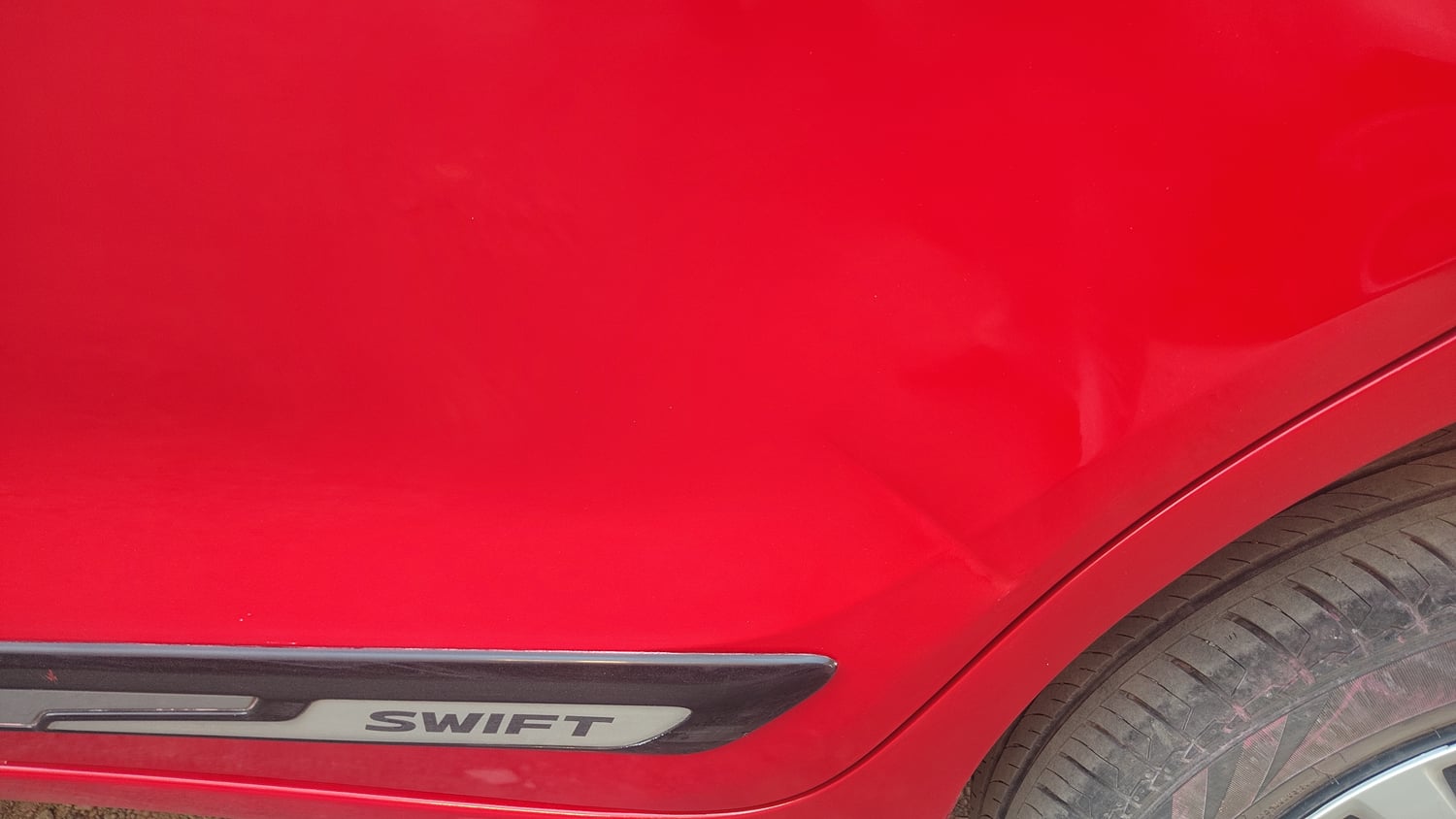 Used 2022 Maruti Suzuki Swift VXi Petrol Manual dents MINOR SCRATCH