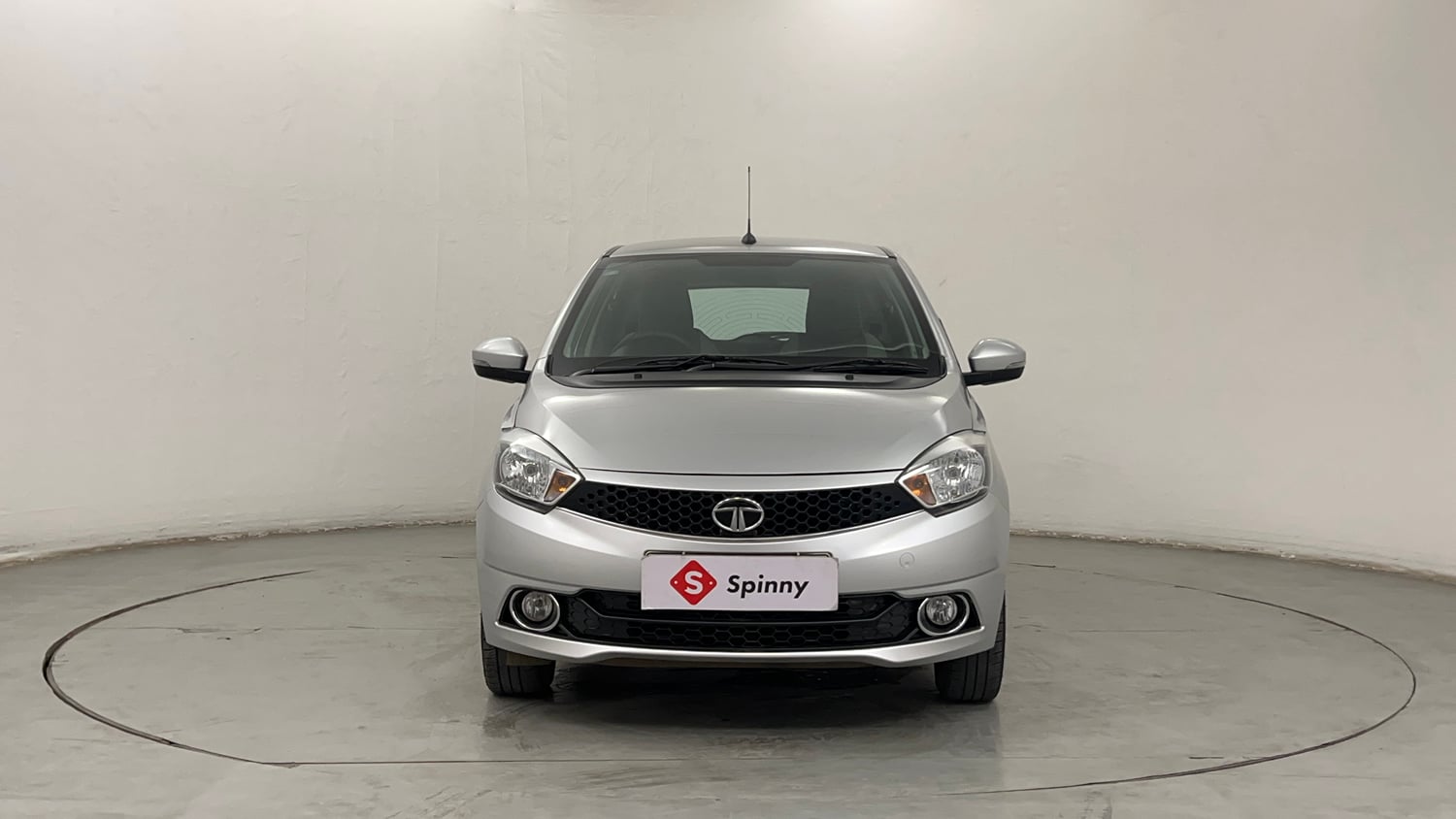 Used 2018 Tata Tiago Revotron XZA Petrol Automatic exterior FRONT VIEW