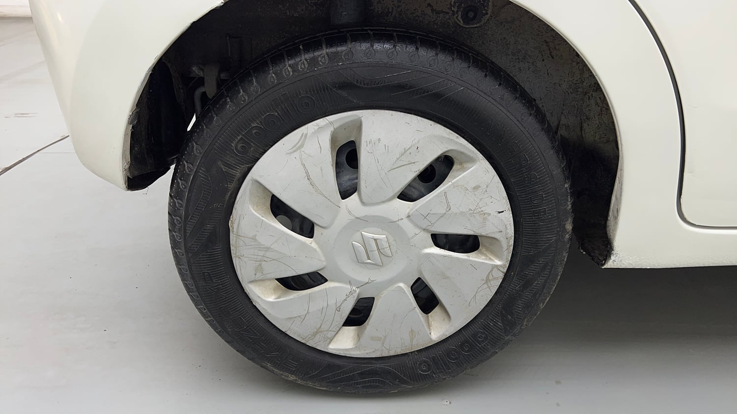 Used 2017 Maruti Suzuki Celerio VXi Petrol Manual tyres RIGHT REAR TYRE RIM VIEW