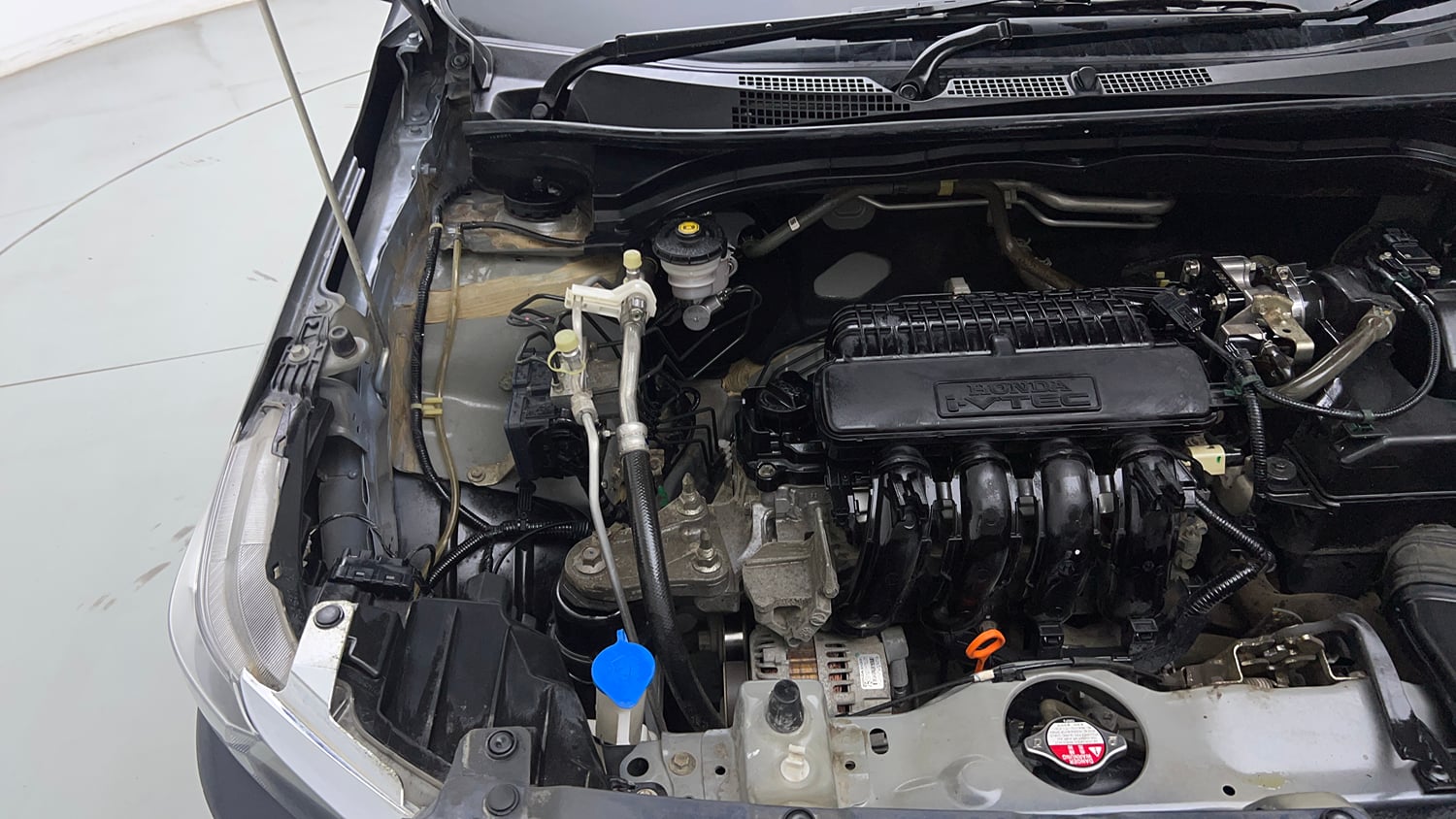 Used 2023 Honda Amaze VX 1.2 Petrol CVT Petrol Automatic engine ENGINE RIGHT SIDE VIEW