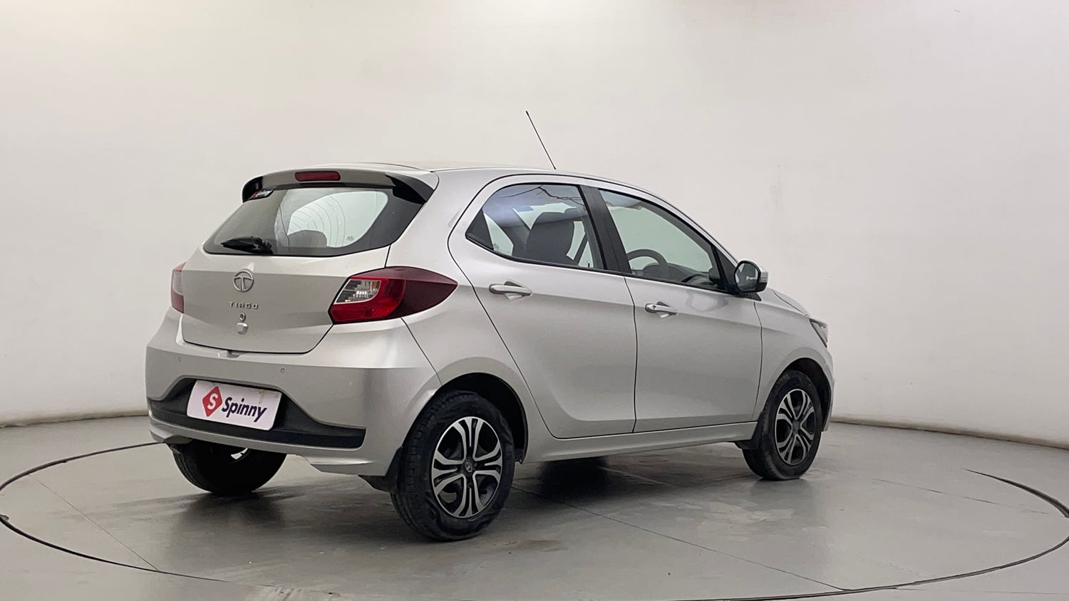 Used 2020 Tata Tiago XZ Petrol Manual exterior RIGHT REAR CORNER VIEW