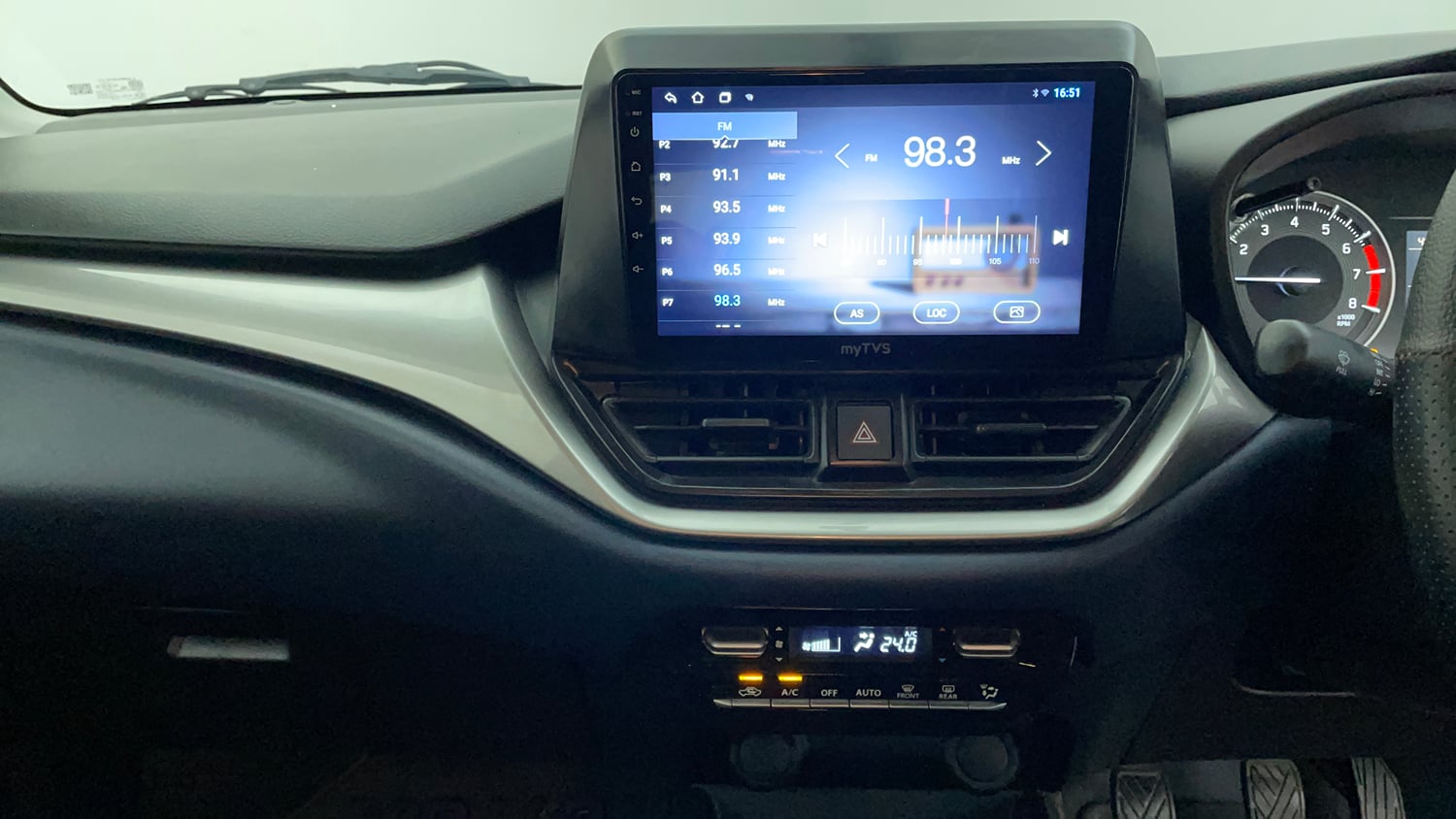 Used 2024 Maruti Suzuki Baleno Sigma MT Petrol Manual interior MUSIC SYSTEM & AC CONTROL VIEW