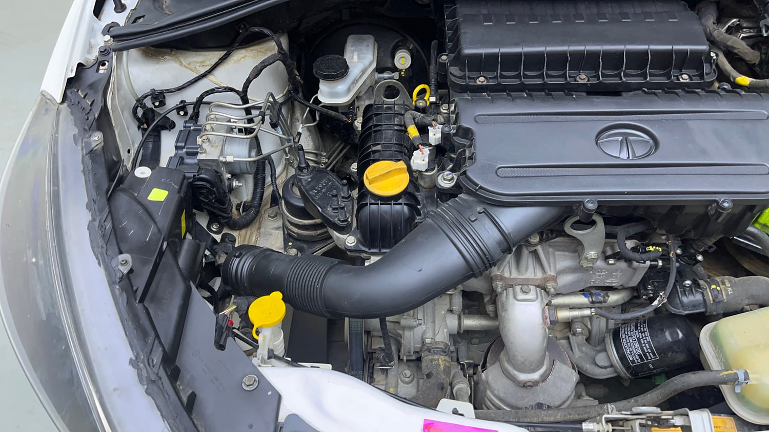 Used 2021 Tata Tiago XT Petrol Manual engine ENGINE RIGHT SIDE VIEW
