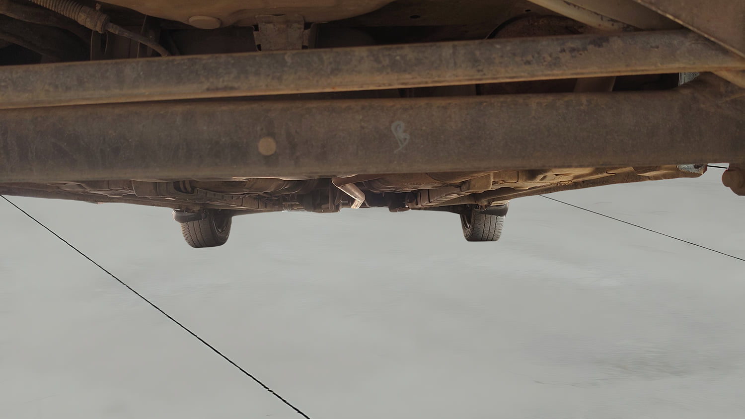 Used 2018 Hyundai Eon Magna + Petrol Manual extra REAR UNDERBODY VIEW (TAKEN FROM REAR)