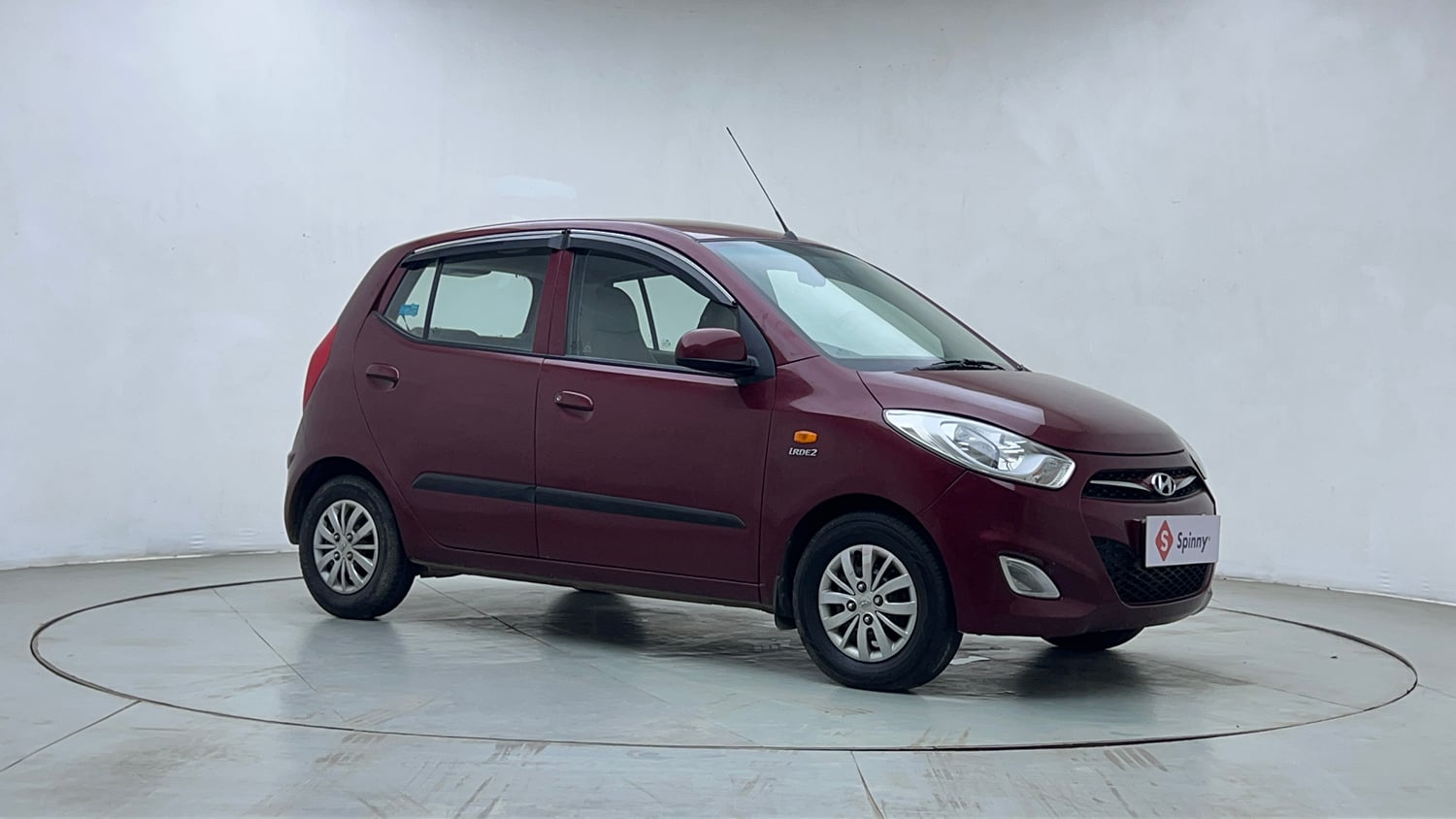 Used 2015 Hyundai i10 Sportz 1.1 iRDE2 Petrol Manual exterior RIGHT FRONT CORNER VIEW