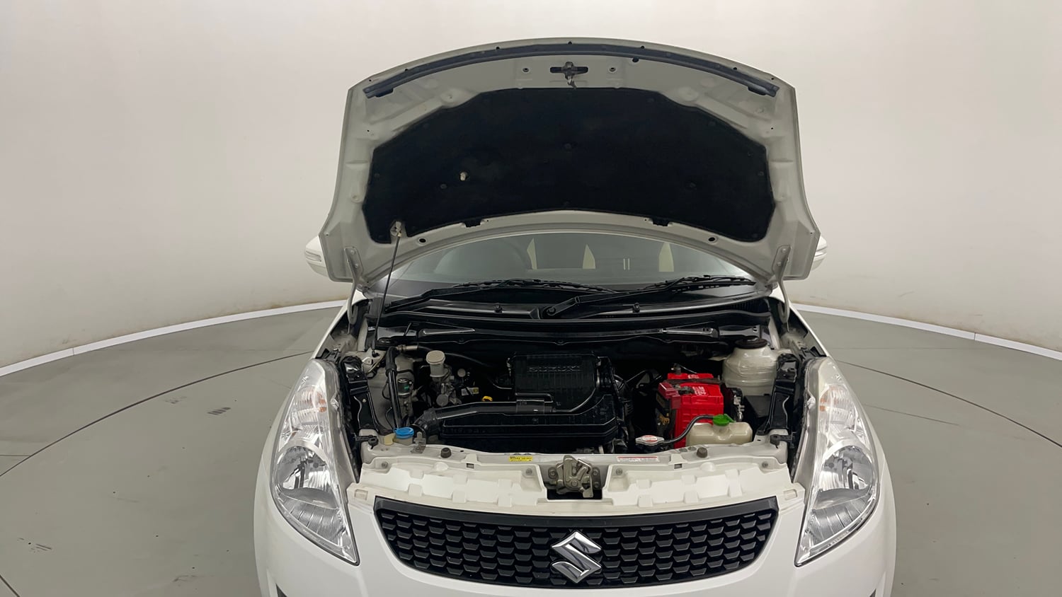 Used 2013 Maruti Suzuki Swift VXi Petrol Manual engine ENGINE & BONNET OPEN FRONT VIEW