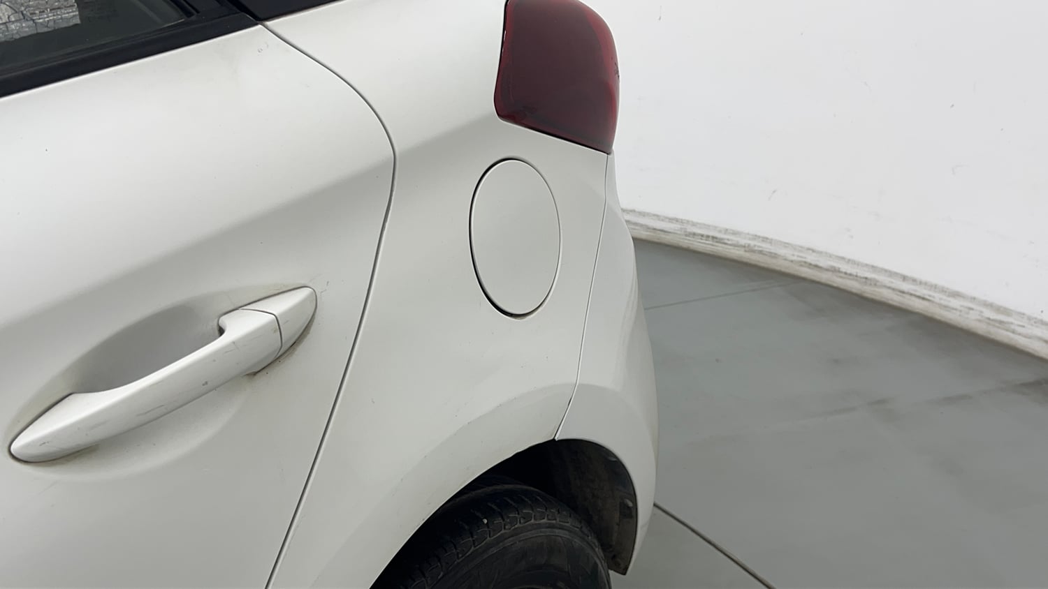 Used 2018 Hyundai Elite i20 Asta 1.2 AT Petrol Automatic dents MINOR SCRATCH