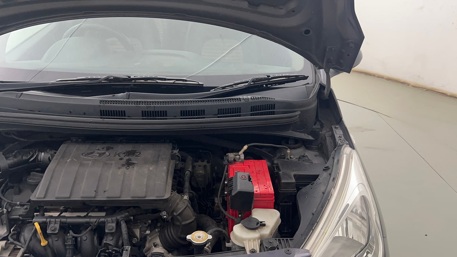 Used 2018 Hyundai Grand i10 Magna 1.2 Kappa VTVT Petrol Manual engine ENGINE LEFT SIDE HINGE & APRON VIEW