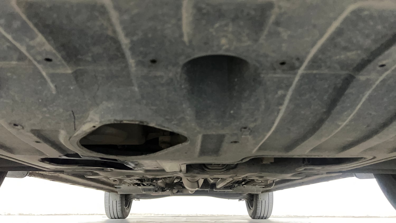Used 2024 Kia Seltos HTK 1.5 Diesel MT Diesel Manual extra FRONT LEFT UNDERBODY VIEW