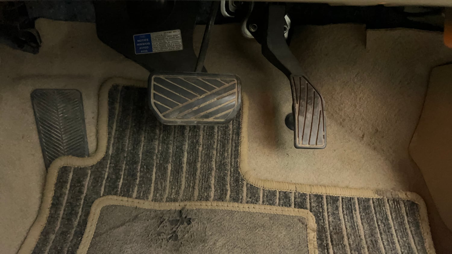 Used 2016 Maruti Suzuki Ciaz ZXi  AT Petrol Automatic interior PEDALS VIEW
