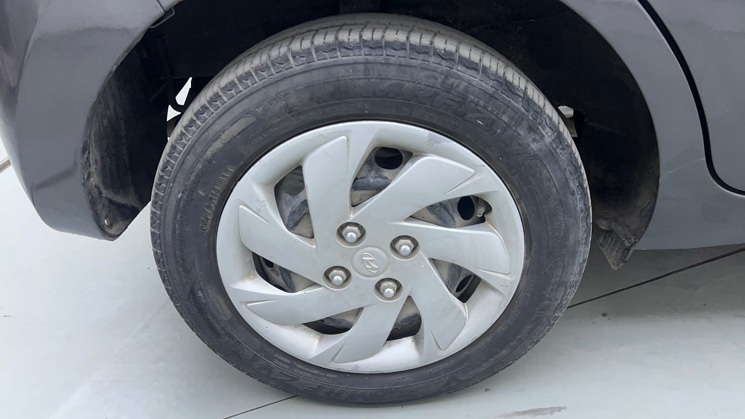 Used 2020 Hyundai Santro Sportz AMT Petrol Automatic tyres RIGHT REAR TYRE RIM VIEW
