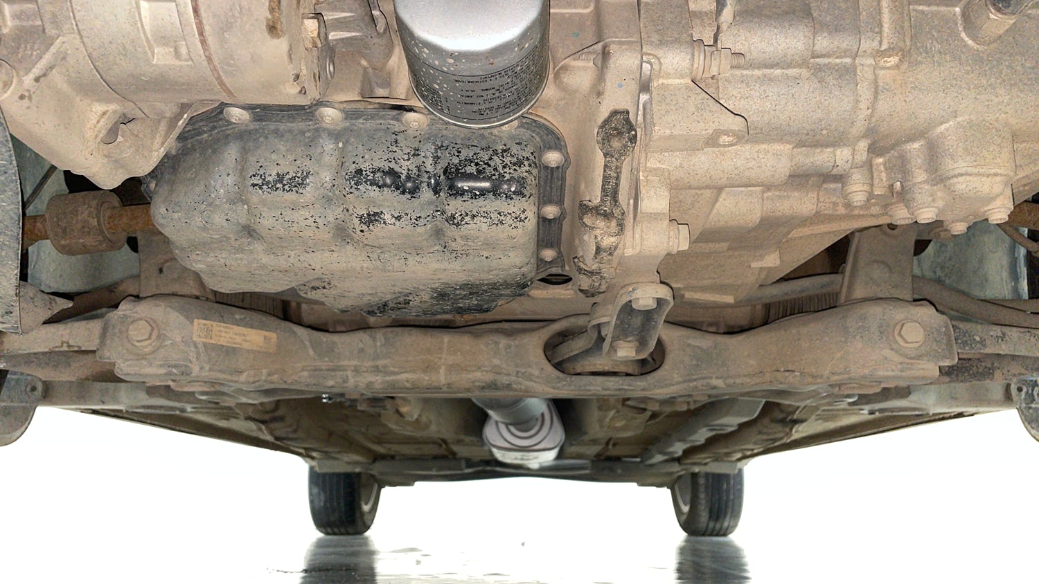 Used 2023 Skoda Kushaq Ambition 1.0L TSI MT Petrol Manual extra FRONT LEFT UNDERBODY VIEW