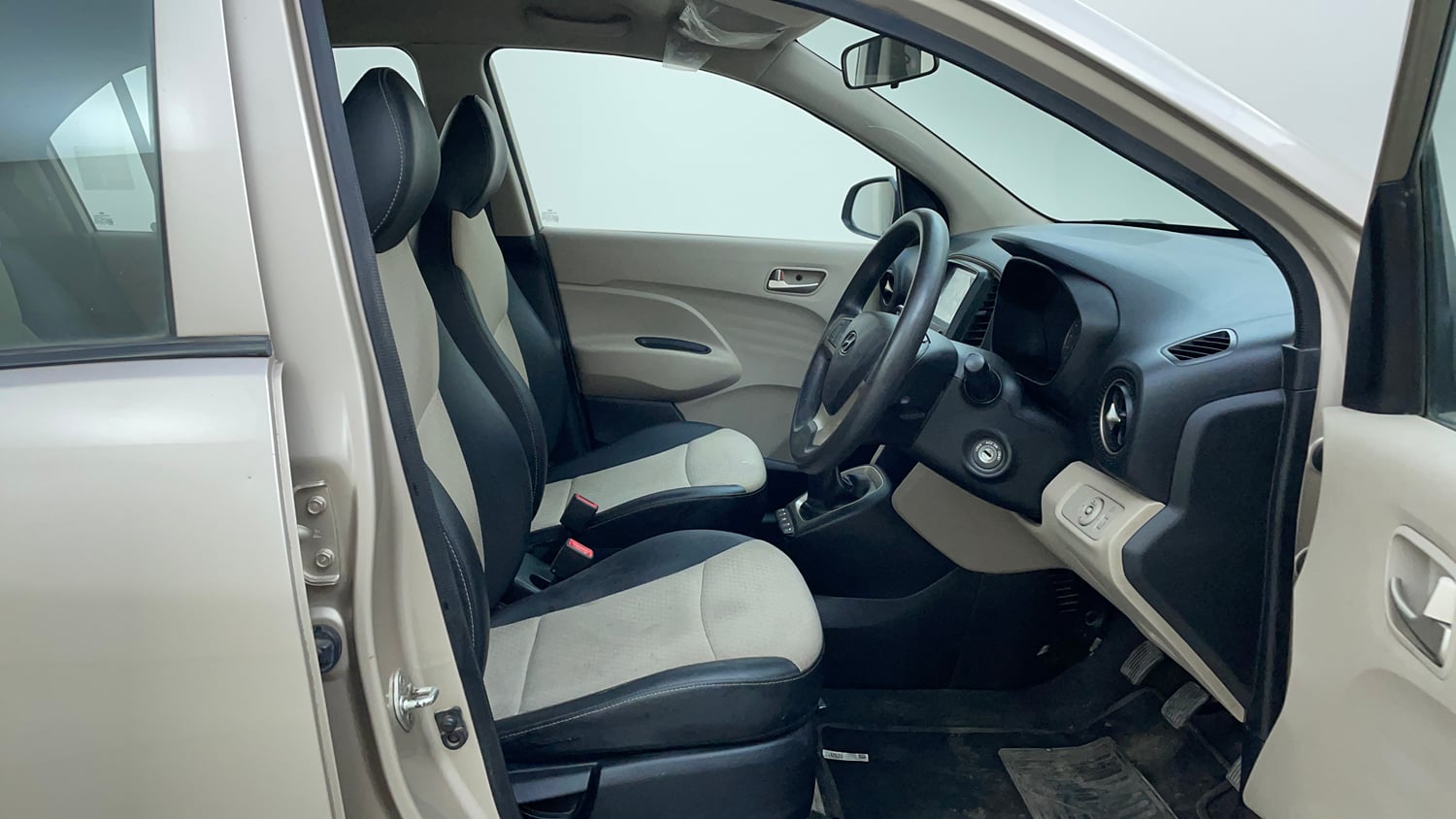 Used 2019 Hyundai Santro Sportz Petrol Manual interior RIGHT SIDE FRONT DOOR CABIN VIEW