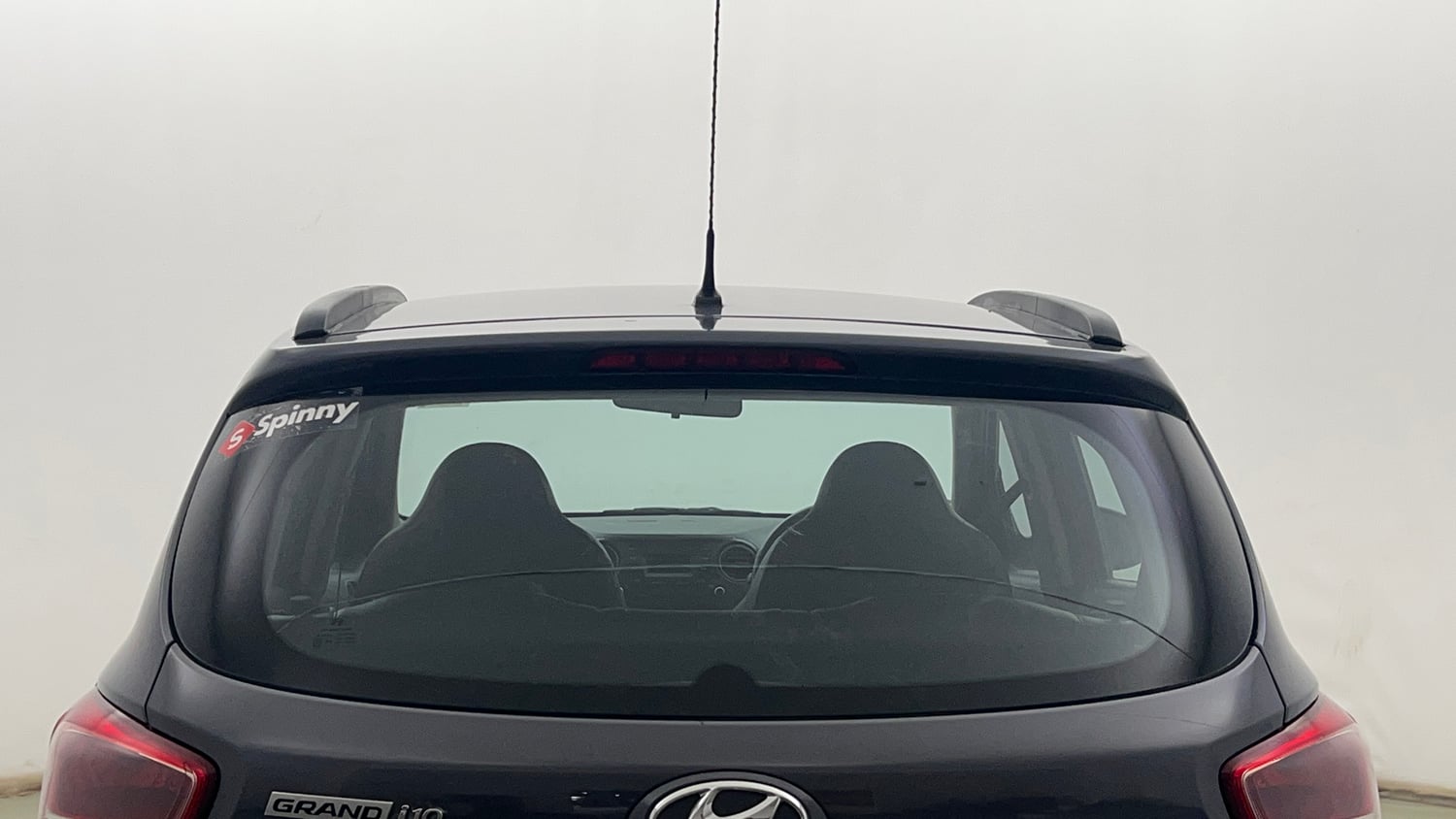 Used 2018 Hyundai Grand i10 Magna 1.2 Kappa VTVT Petrol Manual exterior BACK WINDSHIELD VIEW