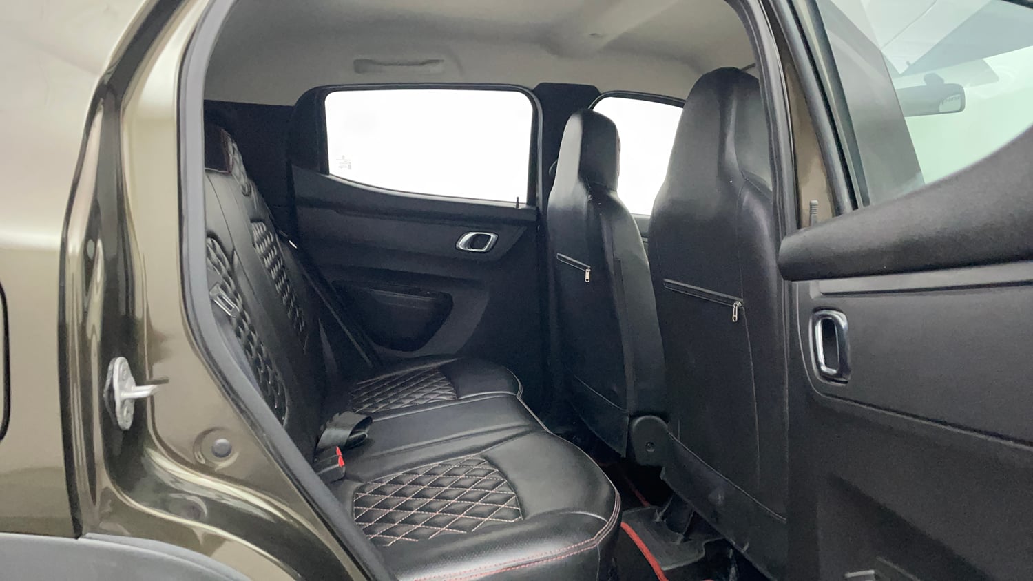 Used 2020 Renault Kwid 1.0 RXT AMT Opt Petrol Automatic interior RIGHT SIDE REAR DOOR CABIN VIEW