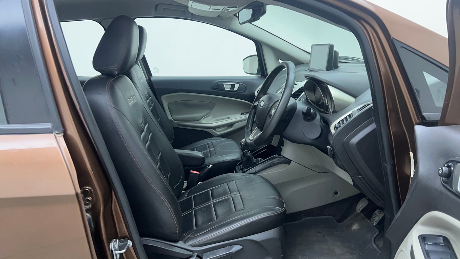 Used 2016 Ford EcoSport Titanium 1.5L TDCi Diesel Manual interior RIGHT SIDE FRONT DOOR CABIN VIEW