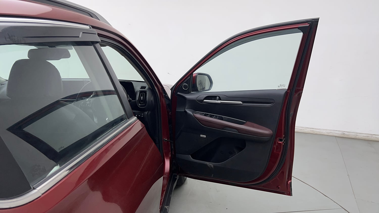 Used 2020 Kia Sonet GTX Plus 1.0 DCT Petrol Automatic interior RIGHT FRONT DOOR OPEN VIEW