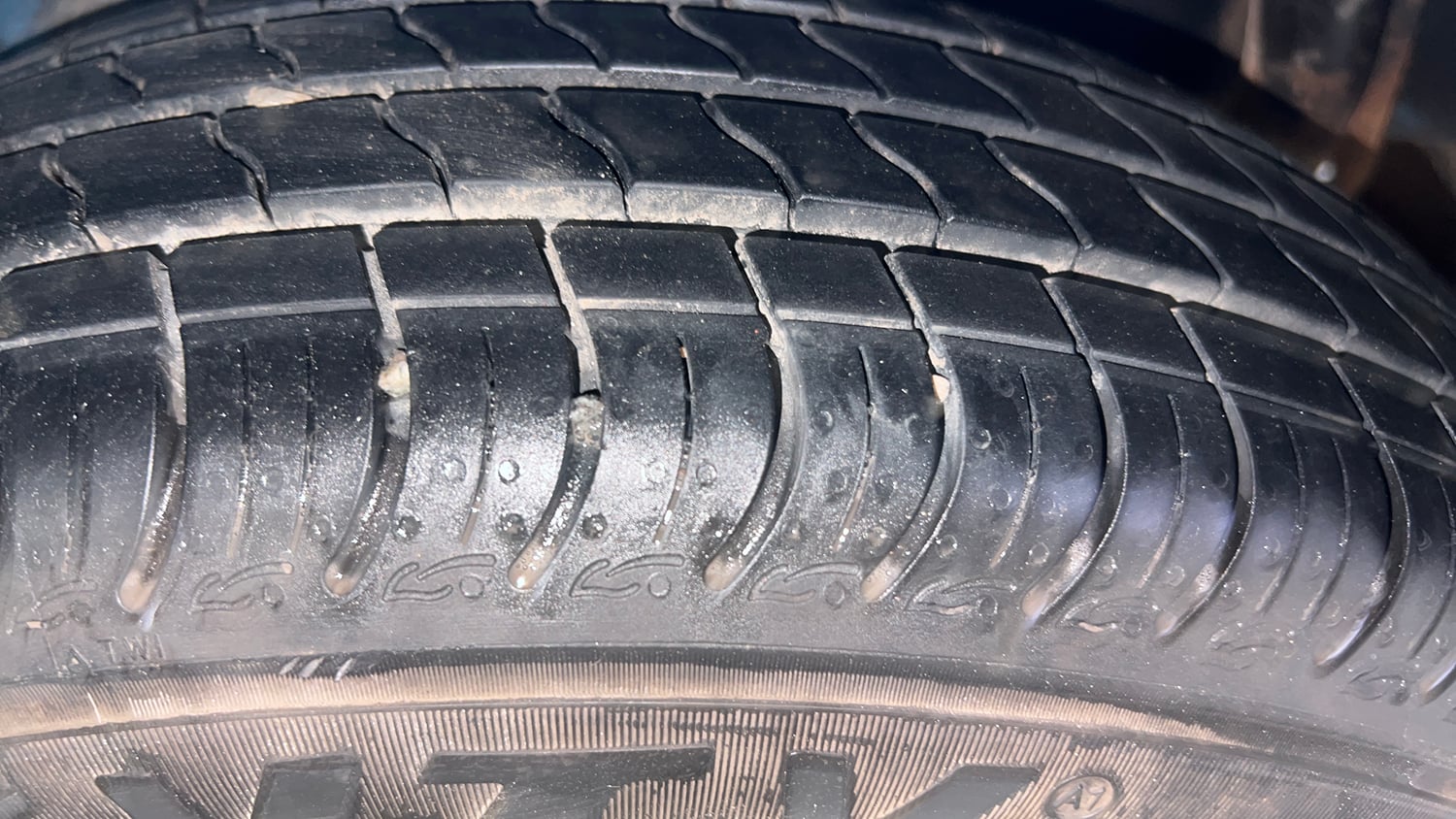 Used 2016 Maruti Suzuki Celerio VXi AMT Petrol Automatic tyres LEFT REAR TYRE TREAD VIEW
