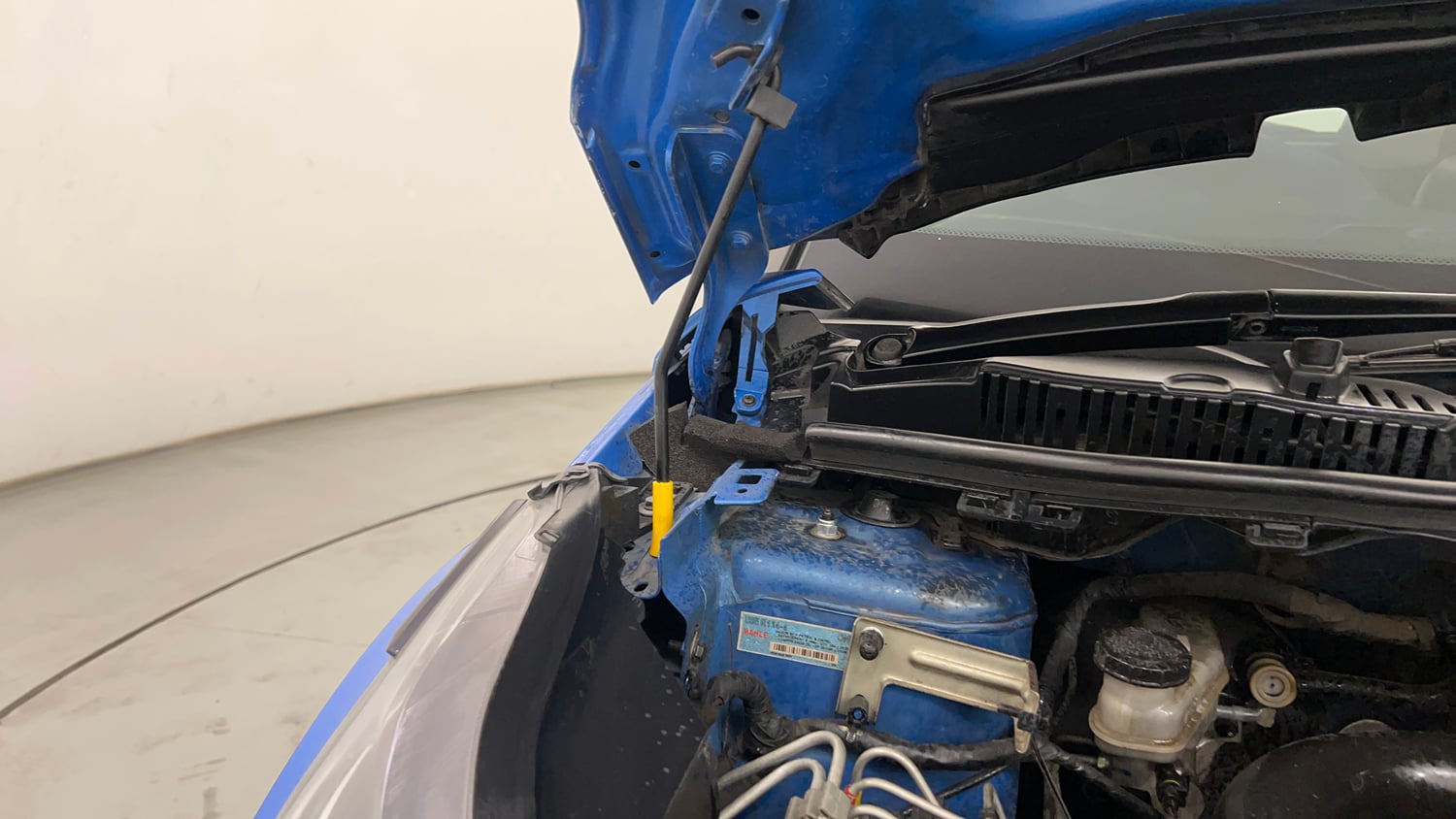 Used 2020 Tata Nexon XZA Plus (O) Dual Tone Petrol Automatic engine ENGINE RIGHT SIDE HINGE & APRON VIEW