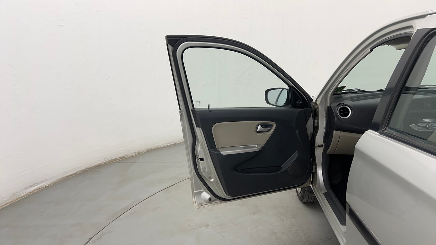 Used 2015 Maruti Suzuki Alto K10 VXi Petrol Manual interior LEFT FRONT DOOR OPEN VIEW