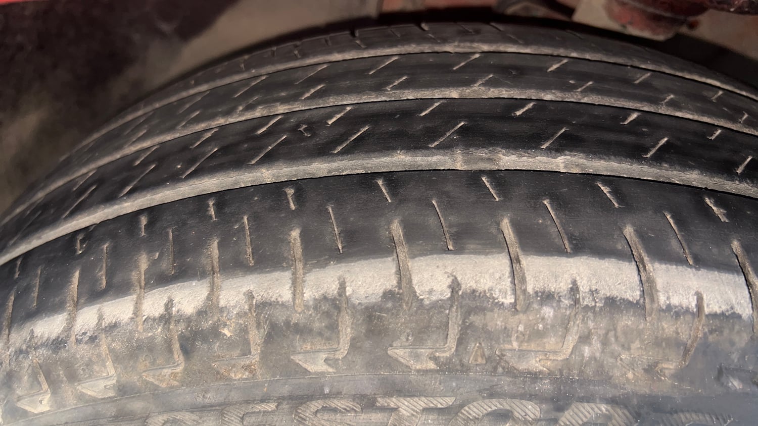 Used 2017 Maruti Suzuki Ignis Delta 1.2 MT Petrol Manual tyres LEFT FRONT TYRE TREAD VIEW