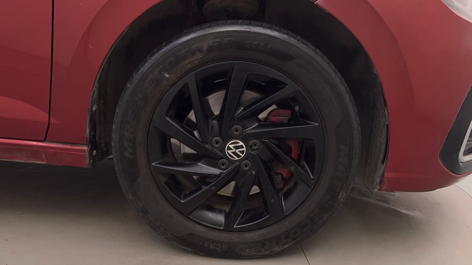 Used 2024 Volkswagen Virtus GT Plus 1.5 TSI EVO DSG Petrol Automatic tyres RIGHT FRONT TYRE RIM VIEW