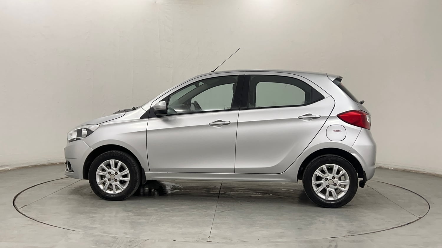 Used 2018 Tata Tiago Revotron XZA Petrol Automatic exterior LEFT SIDE VIEW