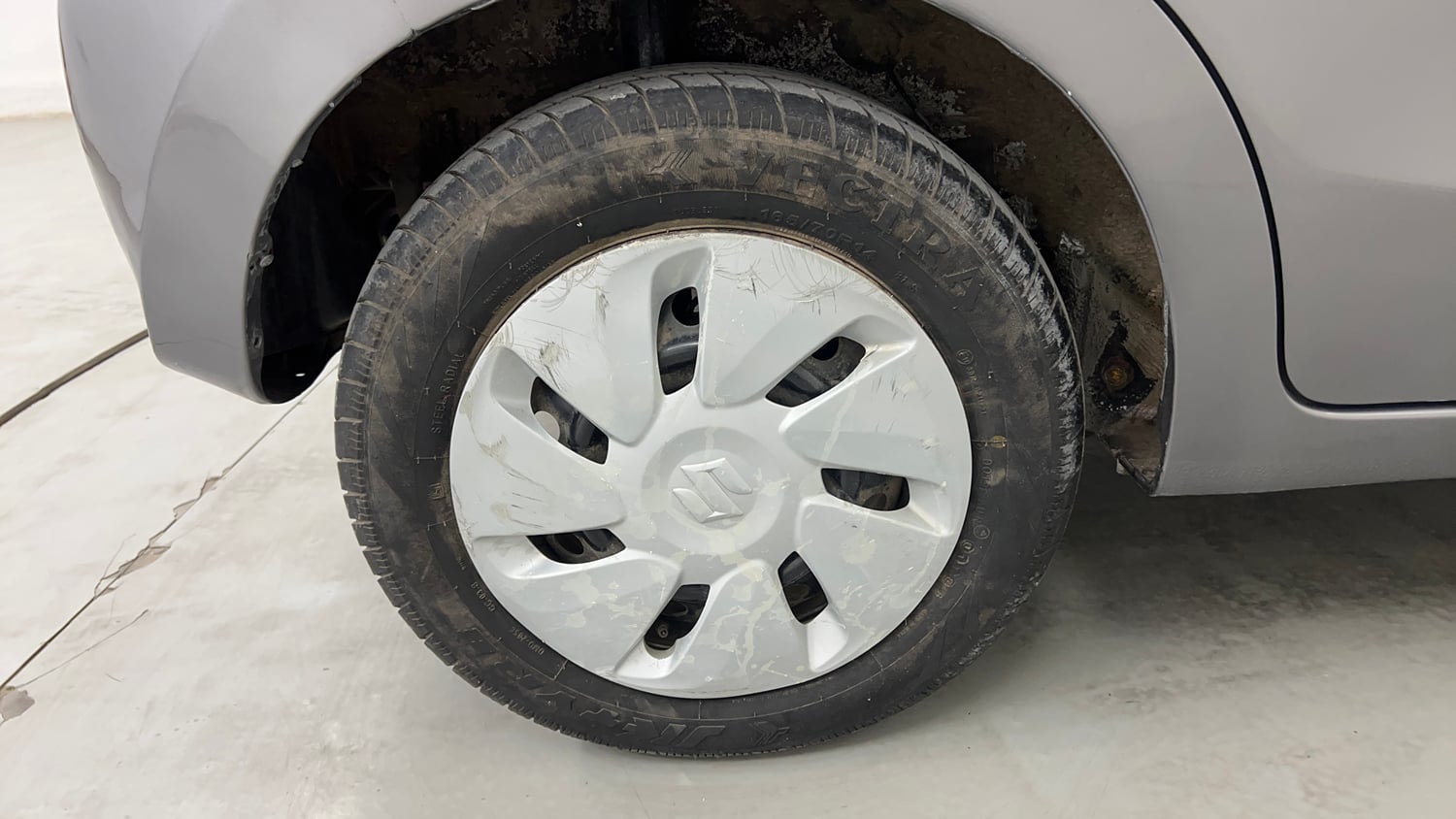 Used 2018 Maruti Suzuki Celerio VXi (O) CNG Cng Manual tyres RIGHT REAR TYRE RIM VIEW