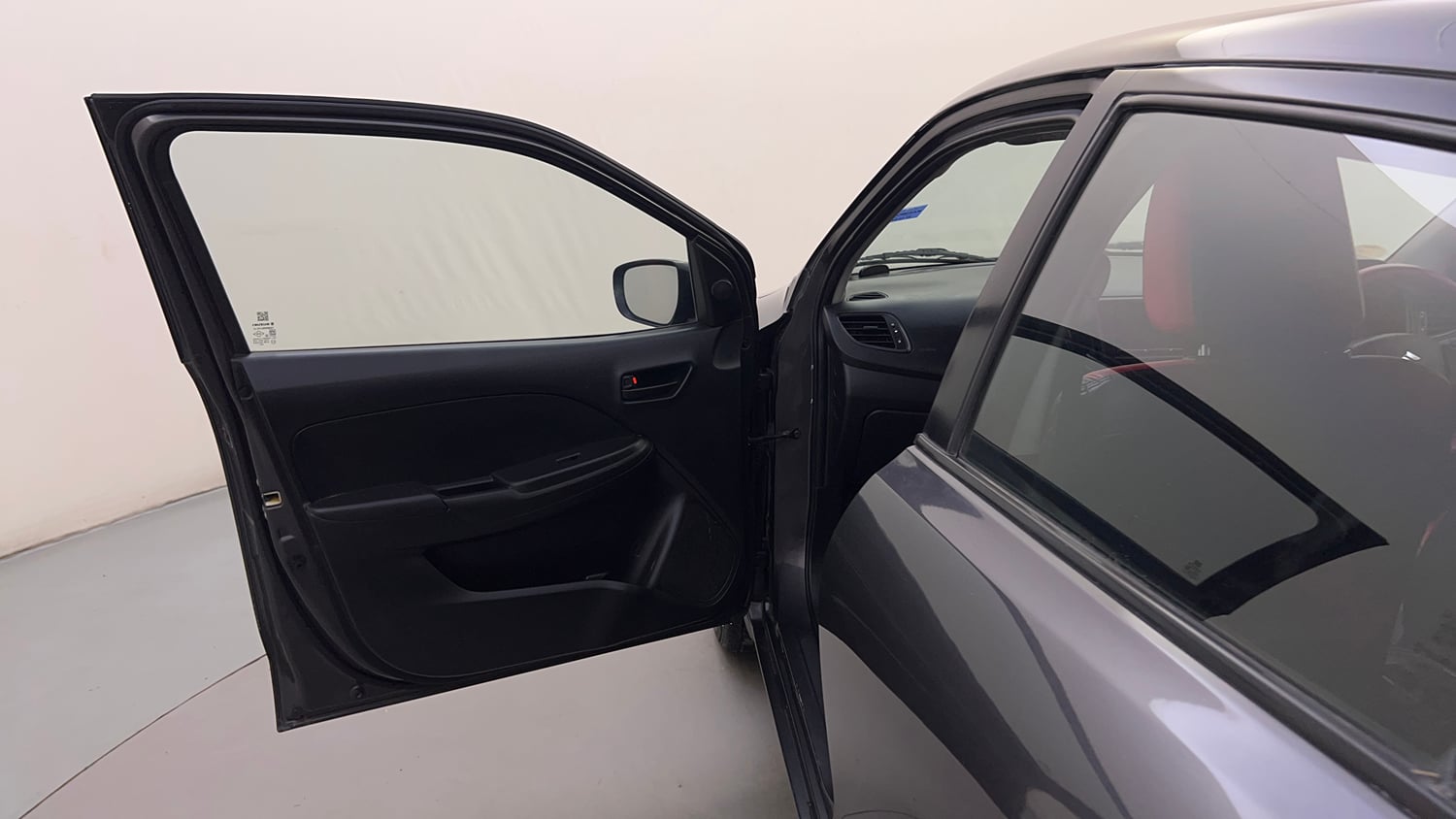 Used 2016 Maruti Suzuki Baleno Sigma 1.2 Petrol Manual interior LEFT FRONT DOOR OPEN VIEW