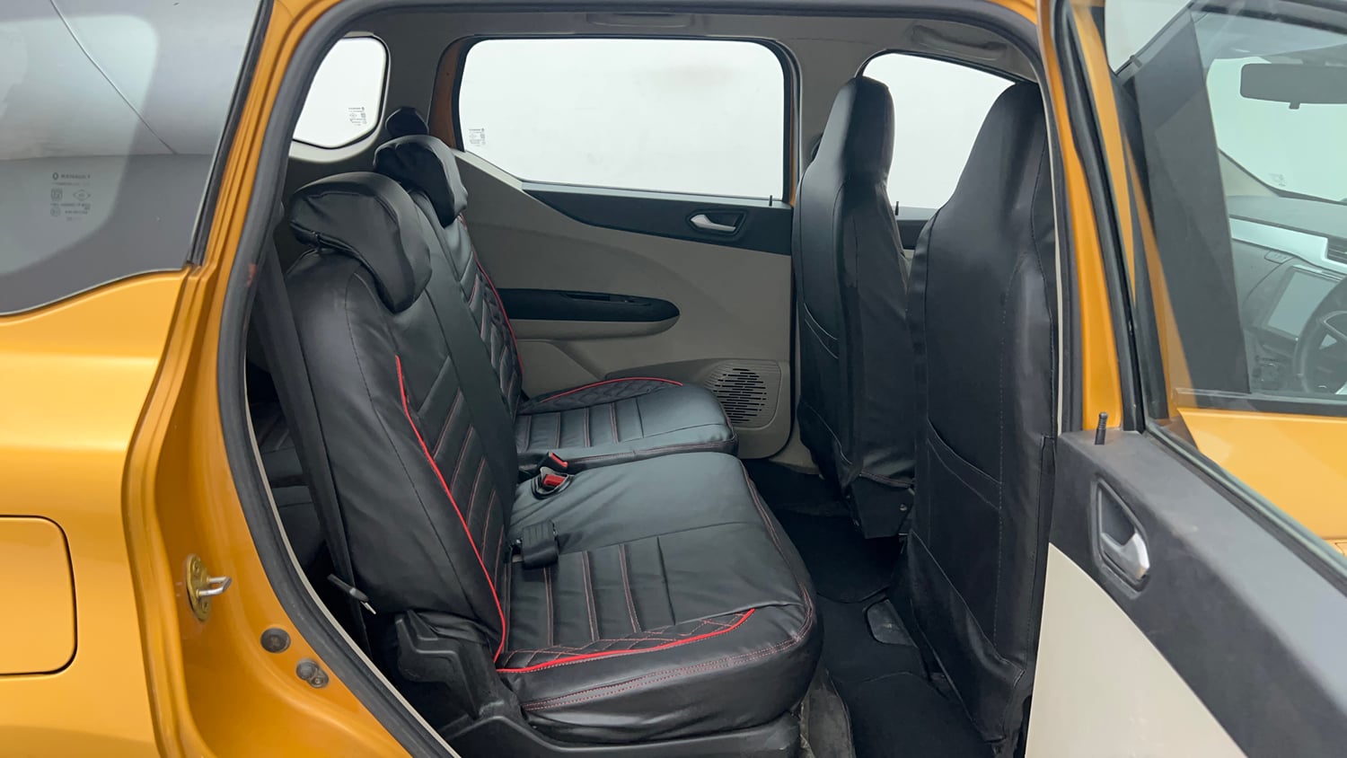 Used 2020 Renault Triber RXZ EASY-R AMT Petrol Automatic interior RIGHT SIDE REAR DOOR CABIN VIEW